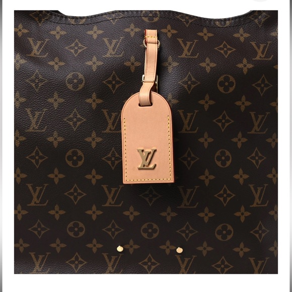 Louis Vuitton Atlantis GM Monogram Shoulder Bag - Picture 3 of 14